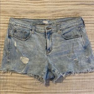 Acid wash distressed boyfriend cutoffs